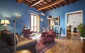 Apartment Via Giulia